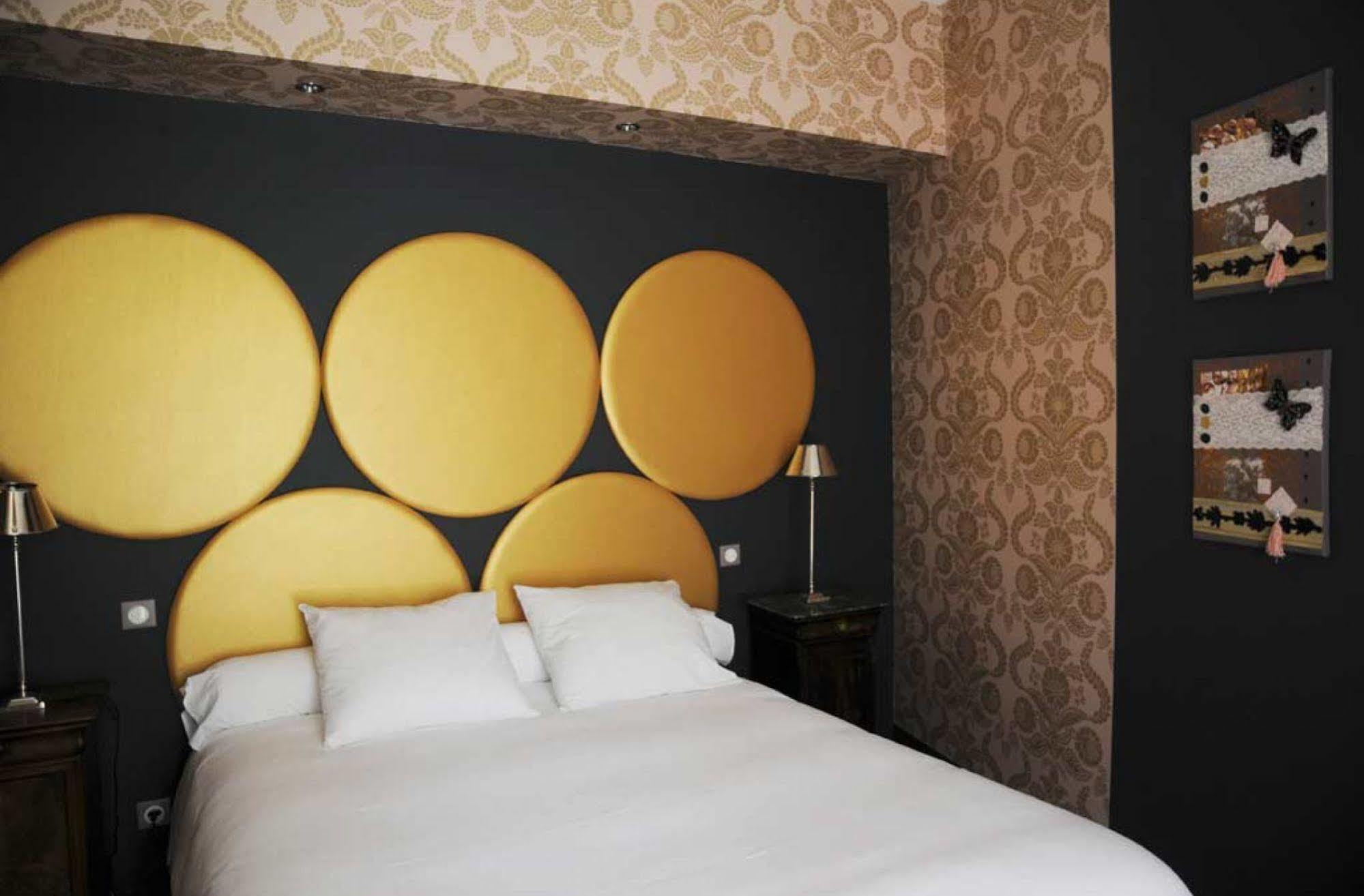 Hotel Spa Frederic Carrion Et Sa Table Gastronomique Viré Kültér fotó